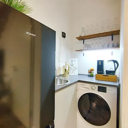 Design-apartment Fuer Bis Zu 4 Im 1 Og, Modern, Dachterrasse, Grill, Ruhige Lage, Plus, Wii, Lan Und Wlan דירה