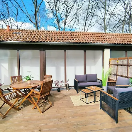 Daire Design-apartment Fuer Bis Zu 4 Im 1 Og, Modern, Dachterrasse, Grill, Ruhige Lage, Plus, Wii, Lan Und Wlan